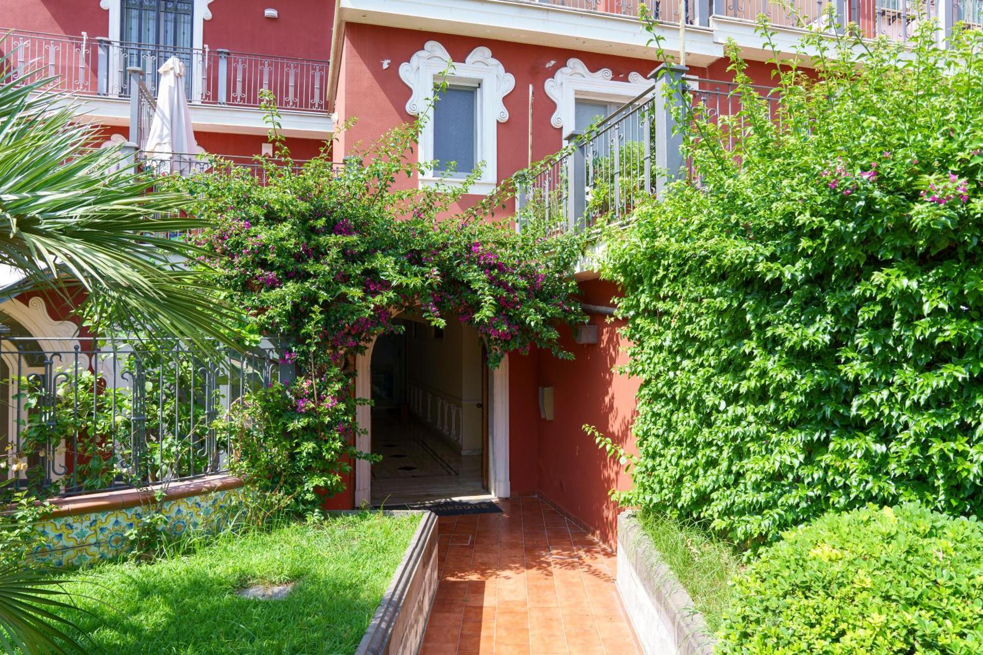 Suite Aphrodite - Exclusive Flat Salerno Zewnętrze zdjęcie